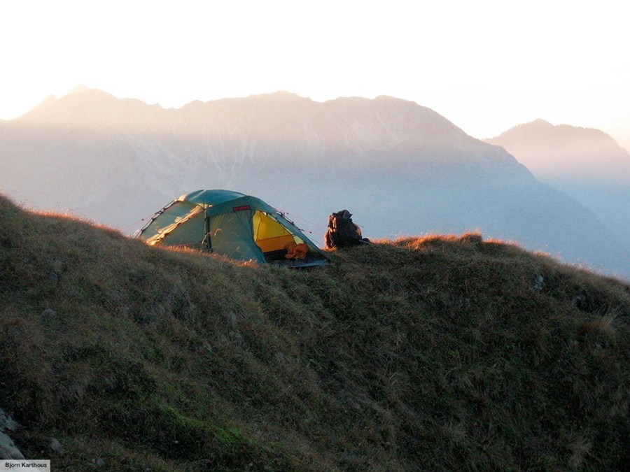 Camping Hilleberg Backpacking & Lightweight Tents | Hilleberg Jannu Tent Red